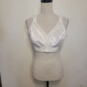 Playtex 42C White Wireless Comfort Bra Full Coverage‎ Floral Mesh